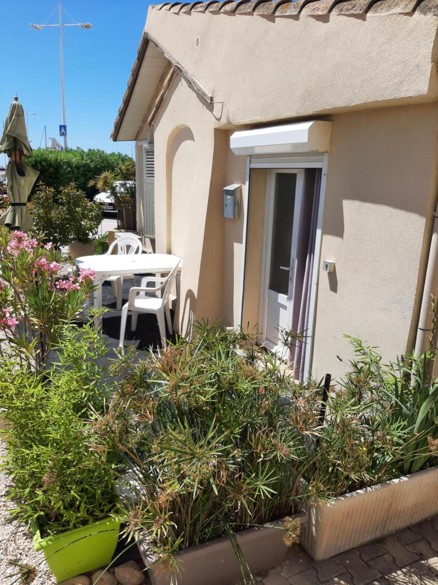 Appartement Meuble Bord De Mer Fos Sur Mer Fos-sur-Mer Kültér fotó